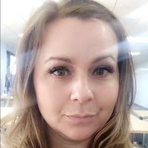 Meet your Posher, Suzanne